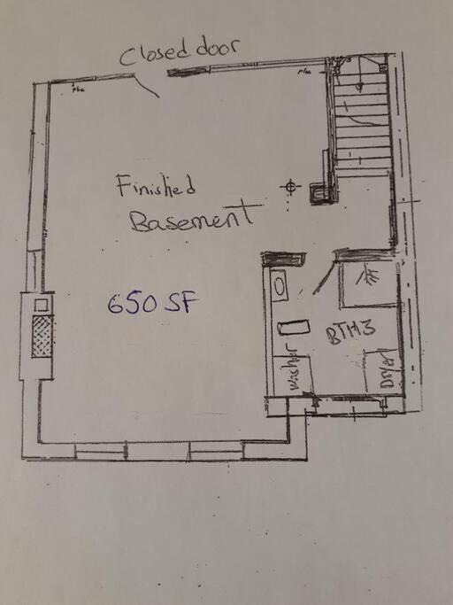 Apartment Cheerful House 3 Bedrooms 3 Bathrooms 3 Free Parking