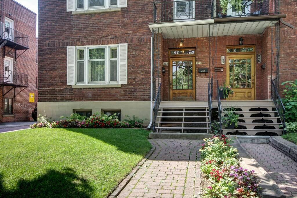 Cheerful House 3 Bedrooms 3 Bathrooms 3 Free Parking