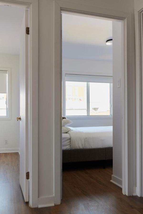 Laurence Aparthotel