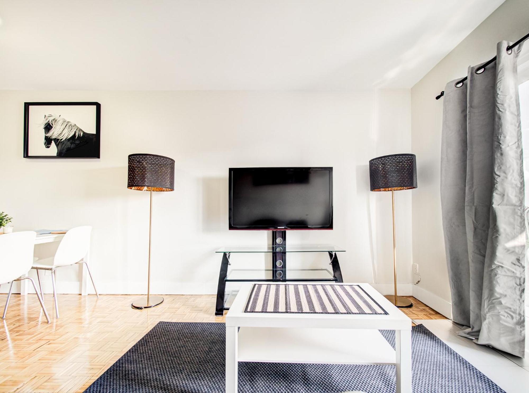 Cozy 2-bedroom A Plateau-mont-royal Montreal