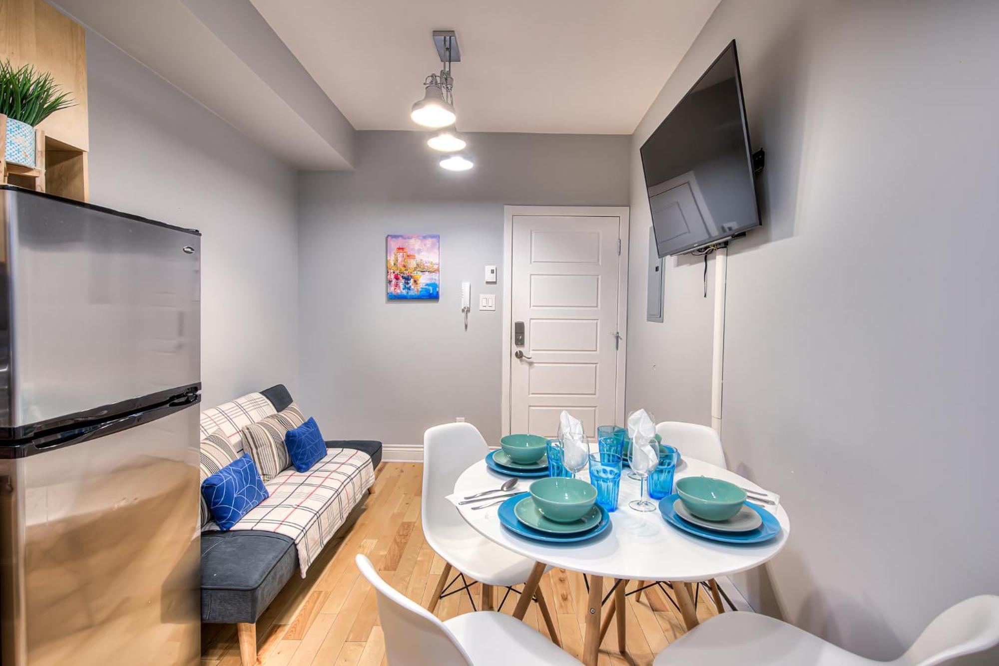 Premier Destination For Big Groups Mtl Vacation And Nightlife Apartment Montreal