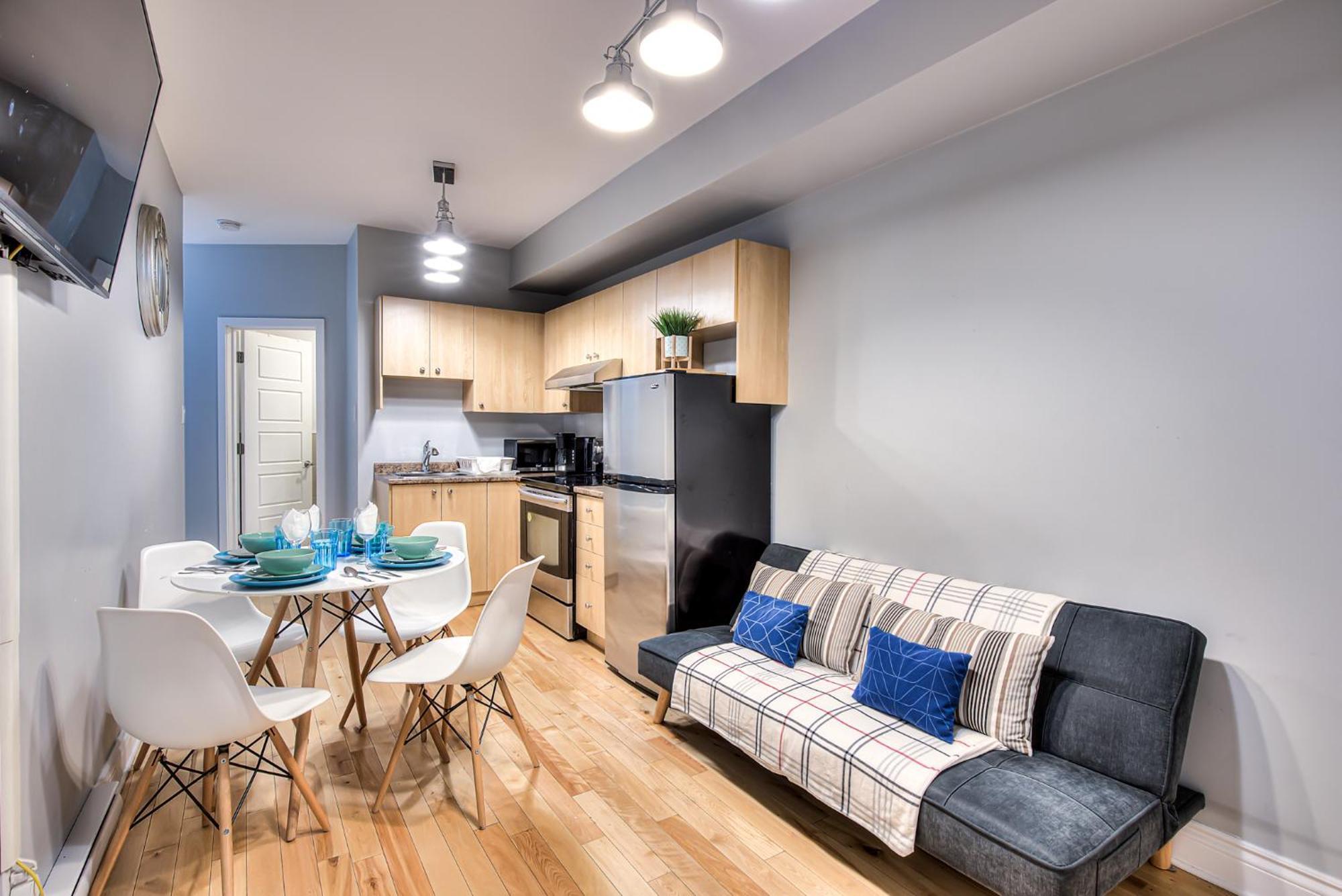 Premier Destination For Big Groups Mtl Vacation And Nightlife Apartment Montreal