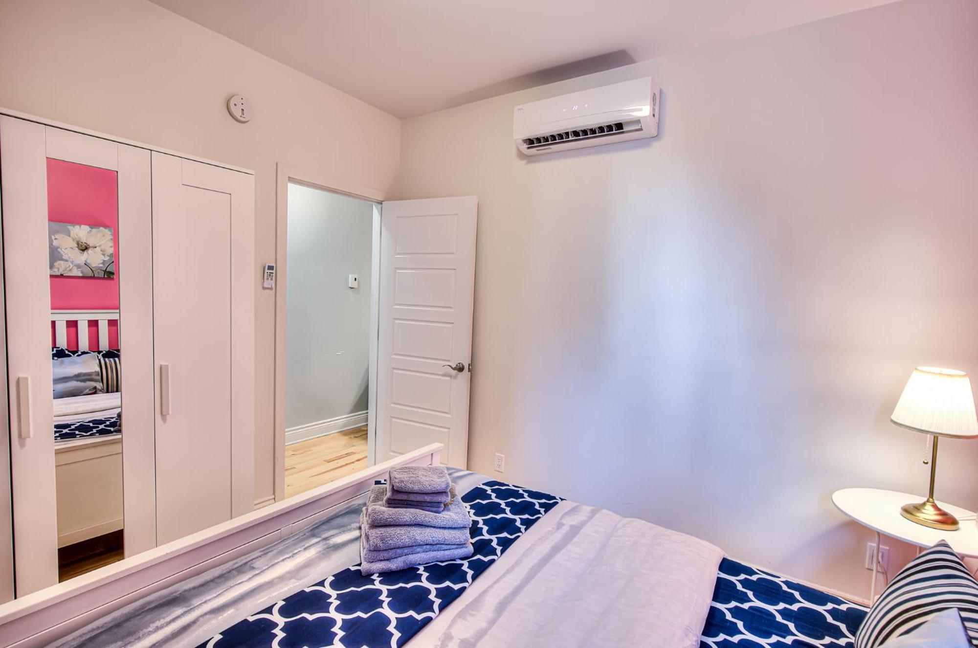 Apartment Premier Destination For Big Groups Mtl Vacation And Nightlife *