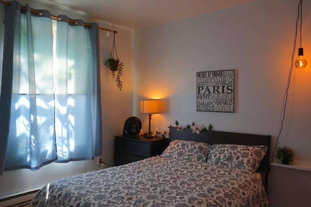 Apartment Cute 2 Bedroom Unit, Ground Floor, Downtown, 32 Days Minimum *