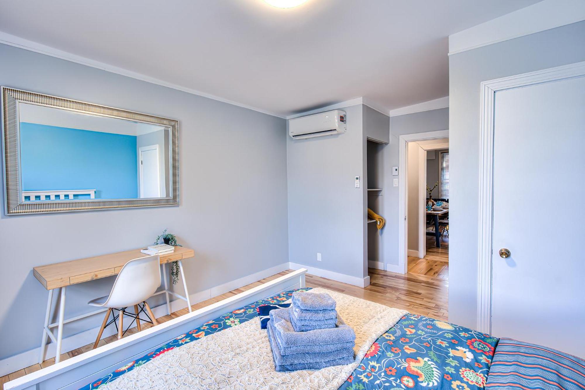Apartment Premier Destination For Big Groups Mtl Vacation And Nightlife Montreal