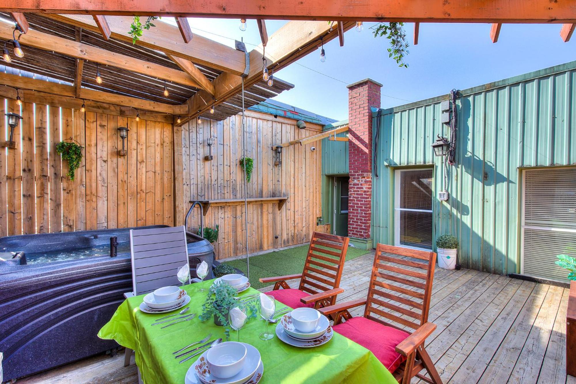 Apartment Premier Destination For Big Groups Mtl Vacation And Nightlife Montreal