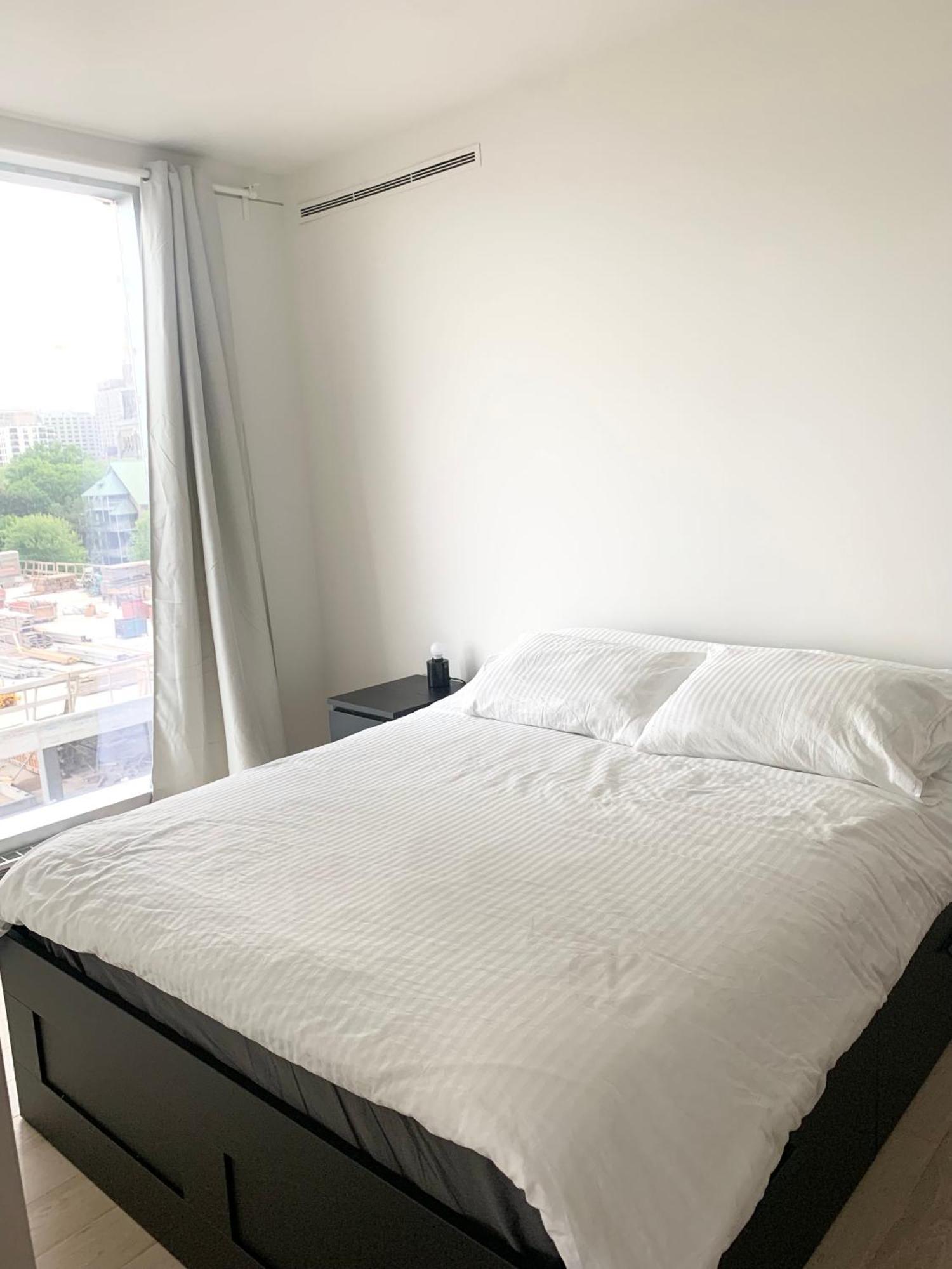 2 Bedrooms Downtown Montreal