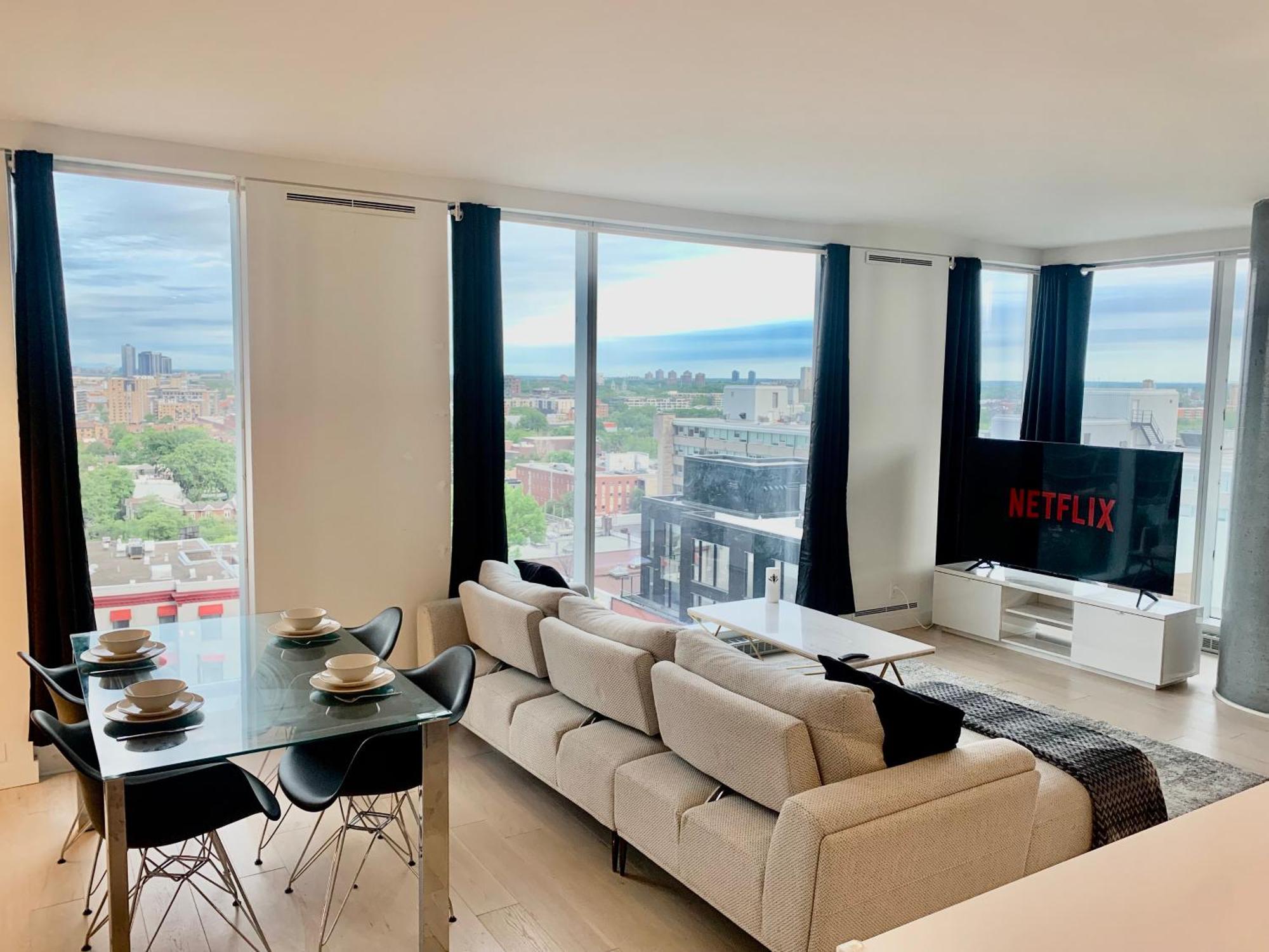 Apartment 2 Bedrooms Downtown *