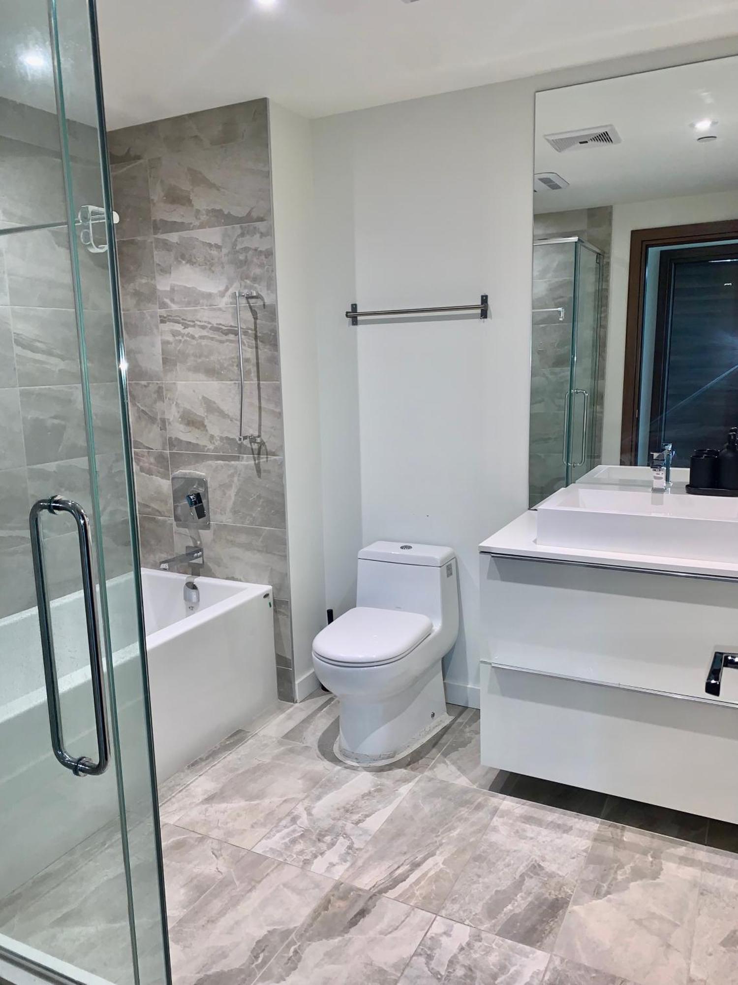 2 Bedrooms Downtown Montreal
