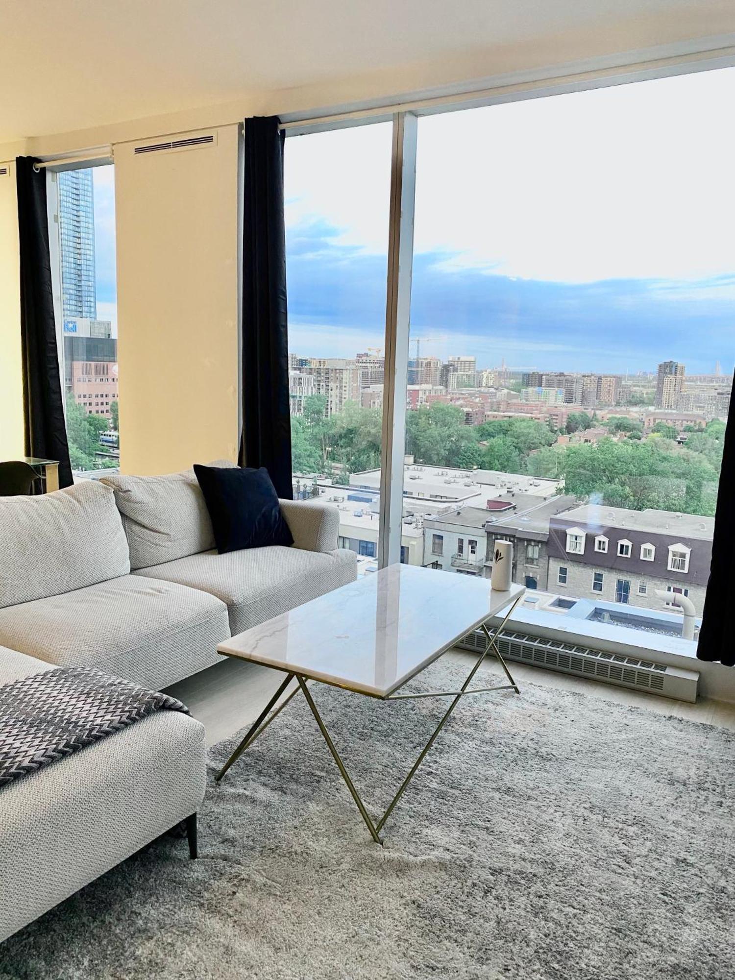 2 Bedrooms Downtown Apartment Montreal