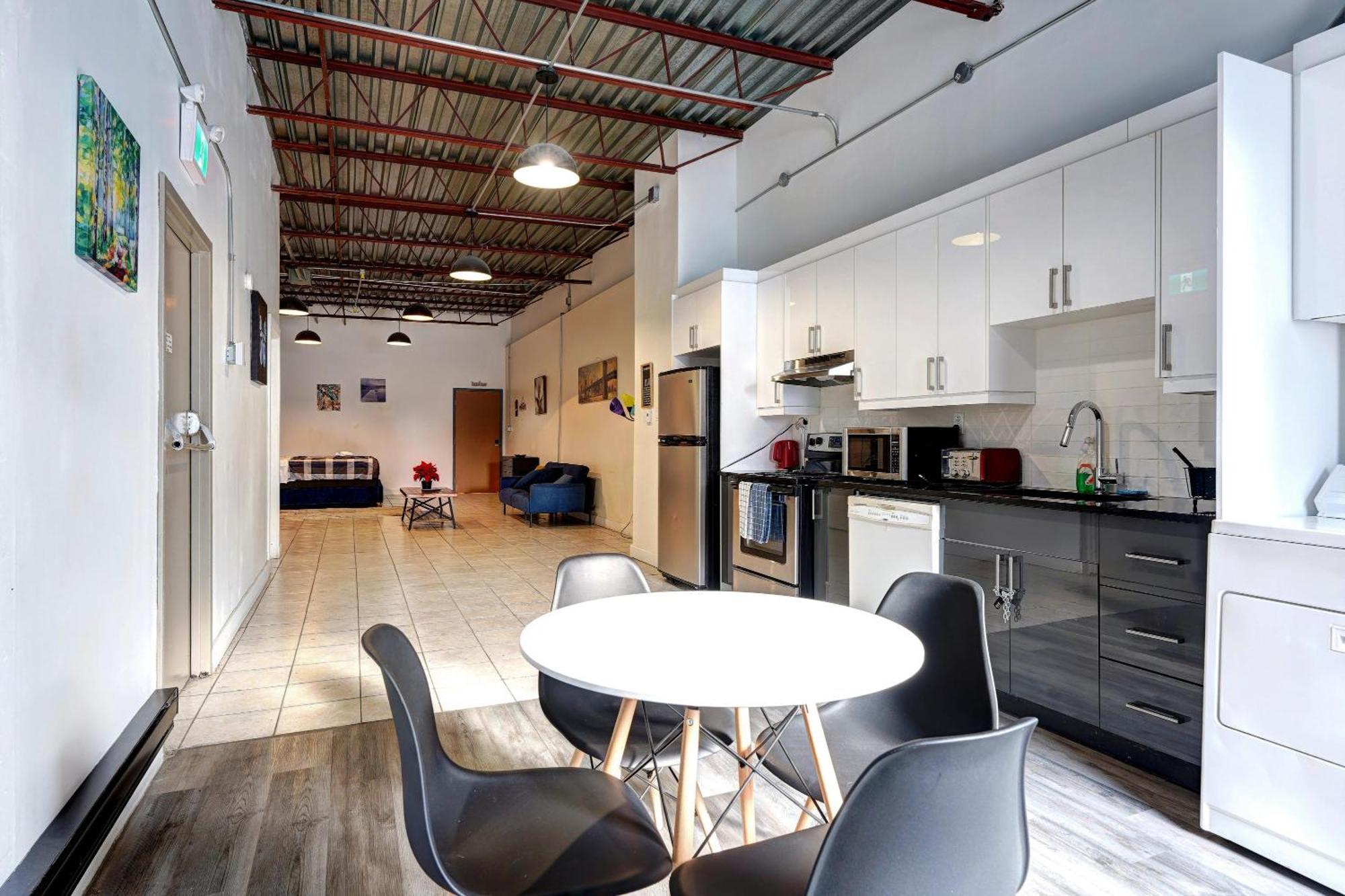 #2 - Big Loft - Plaza St-hubert