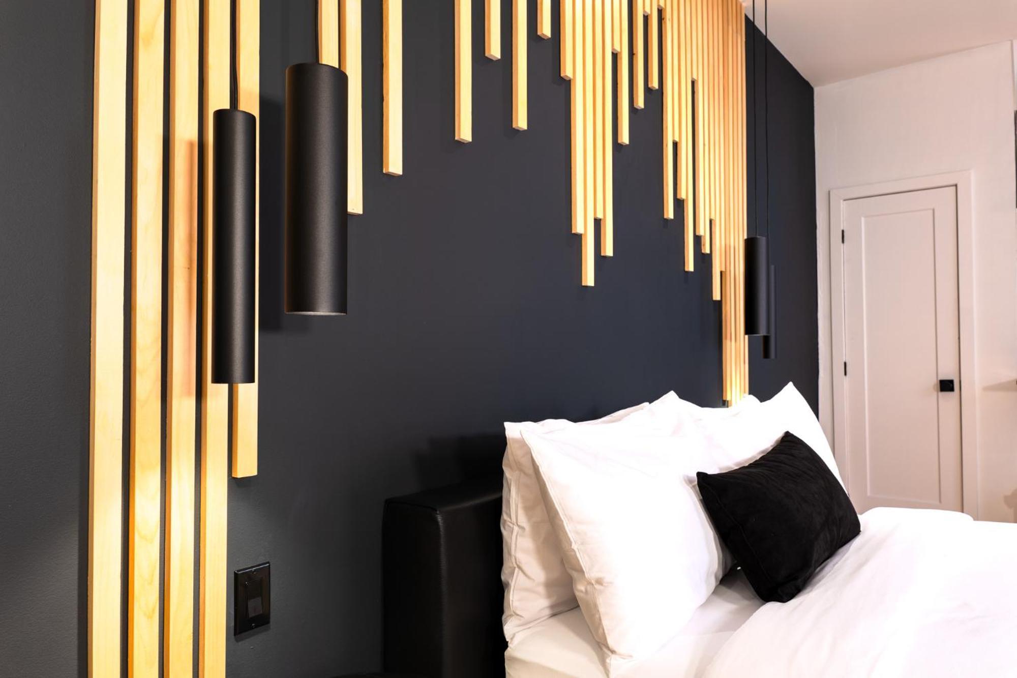 Apartment #6 - Artistic - Self Check In - Plateau - St-denis - Ac - Tv Montreal