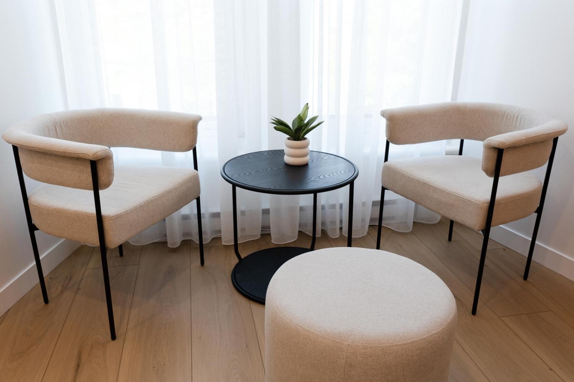 Apartment #5 - Spacious 3bds - Self Check In - Plateau - St-denis - Ac - Tv Montreal
