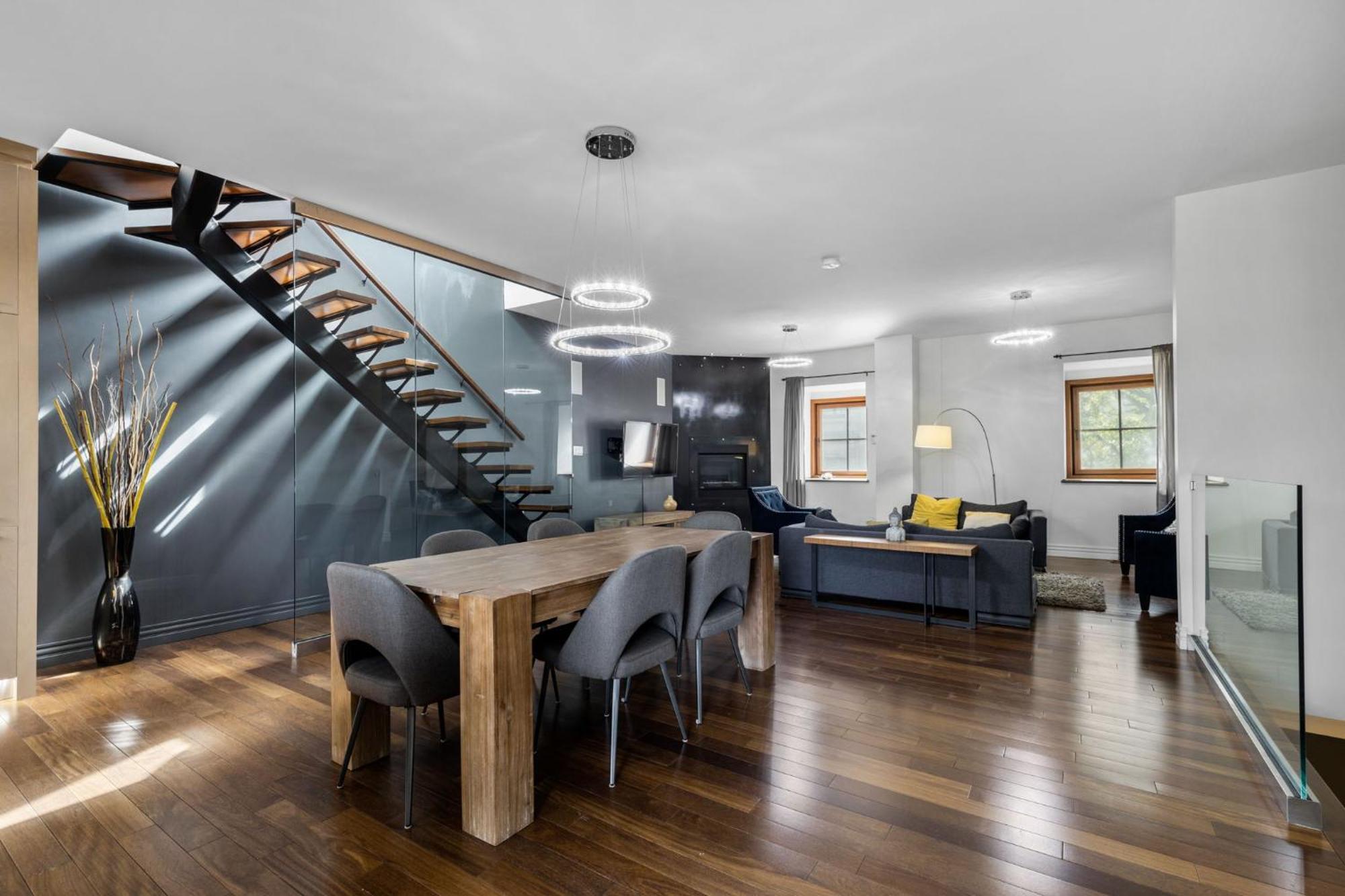 Apartment Luxury Penthouse Downtown Montreal