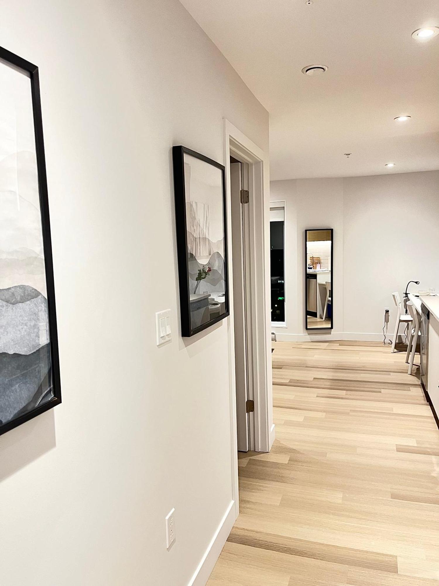 Apartment Modern 1br W Balcony Free Parking & Gym Near Metro & Downtown Montreal