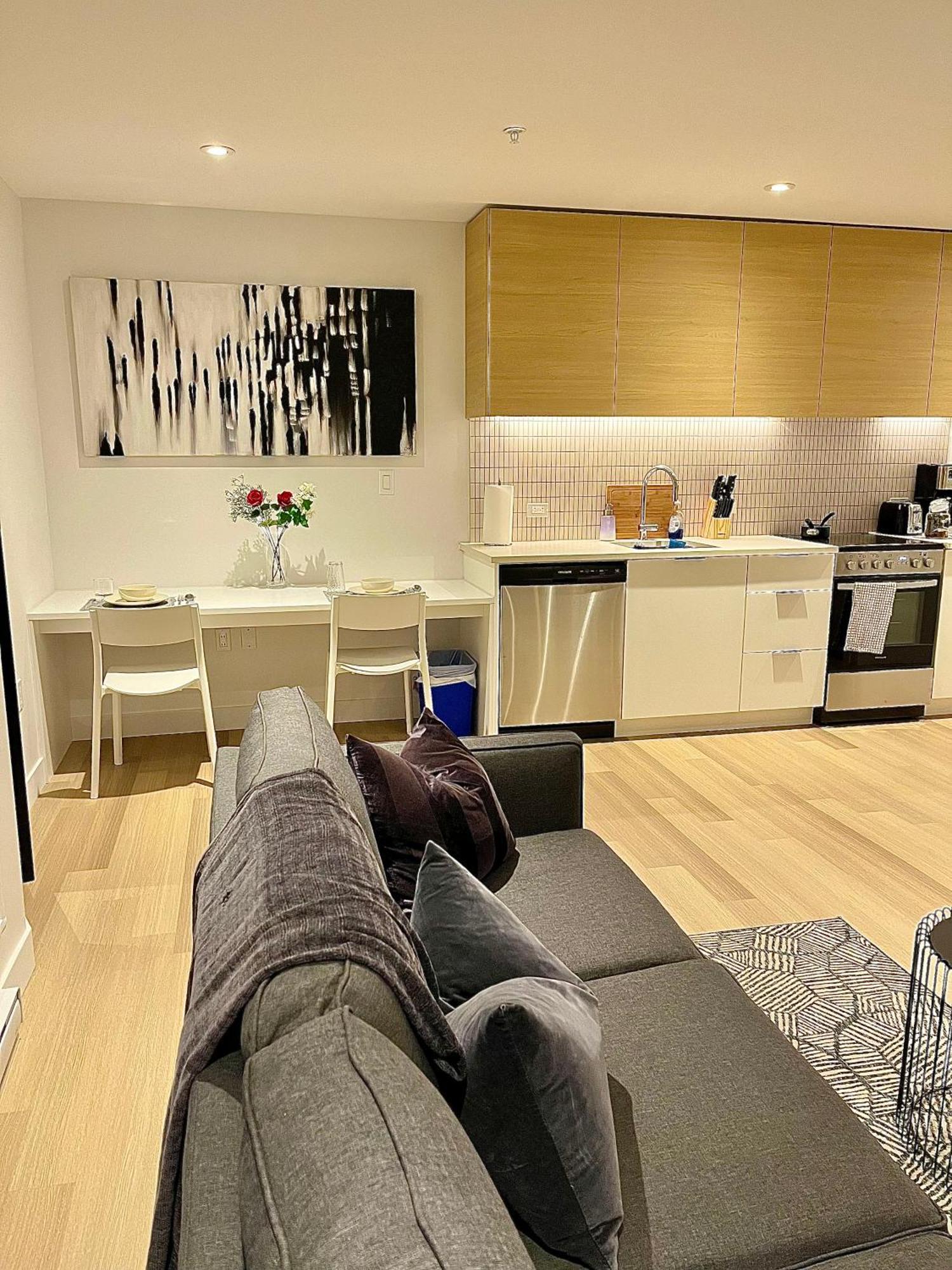 Apartment Modern 1br W Balcony Free Parking & Gym Near Metro & Downtown
