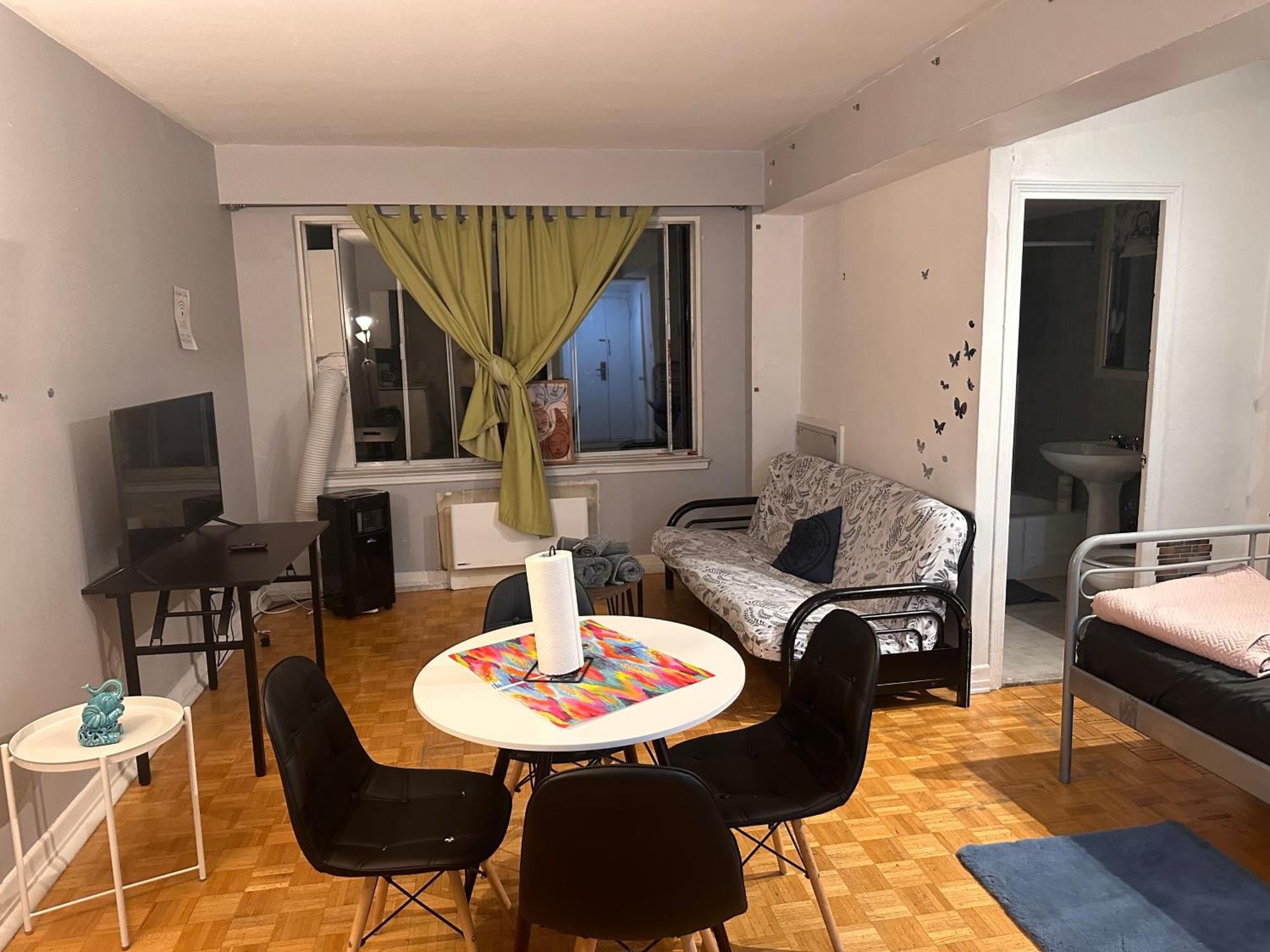 Apartment Cute Downtown Montreal