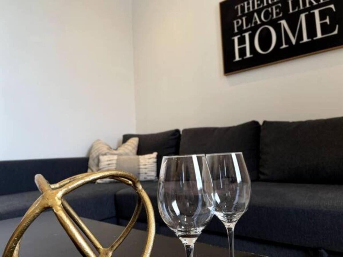 Apartment Saint Laurent St Montreal