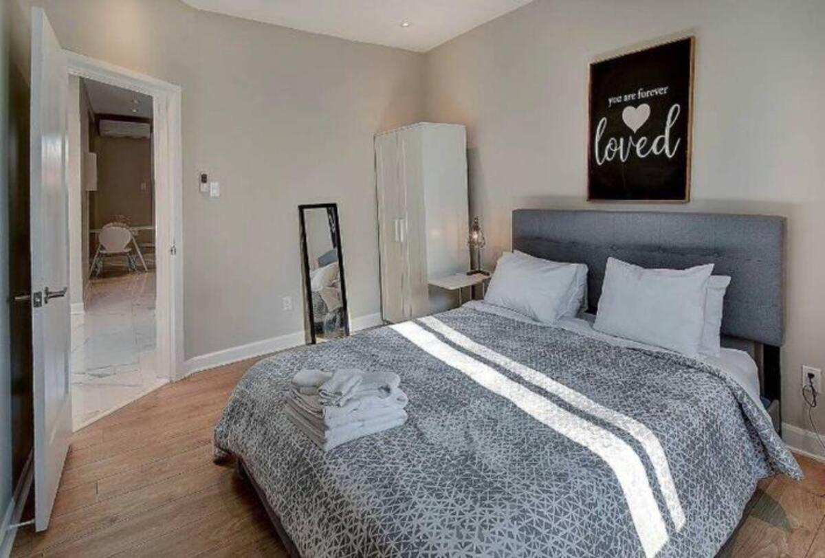 Apartment Saint Laurent St Montreal