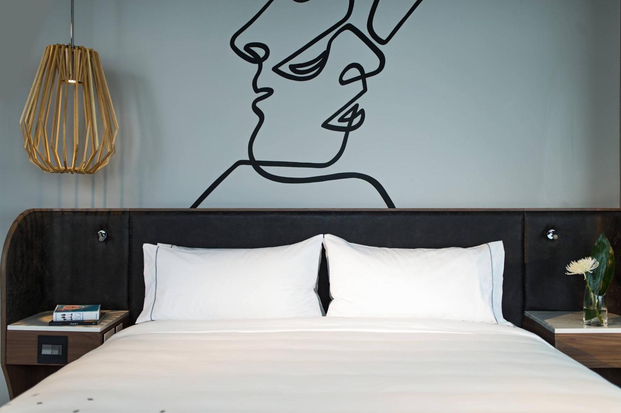 Renaissance Downtown Hotel Montreal
