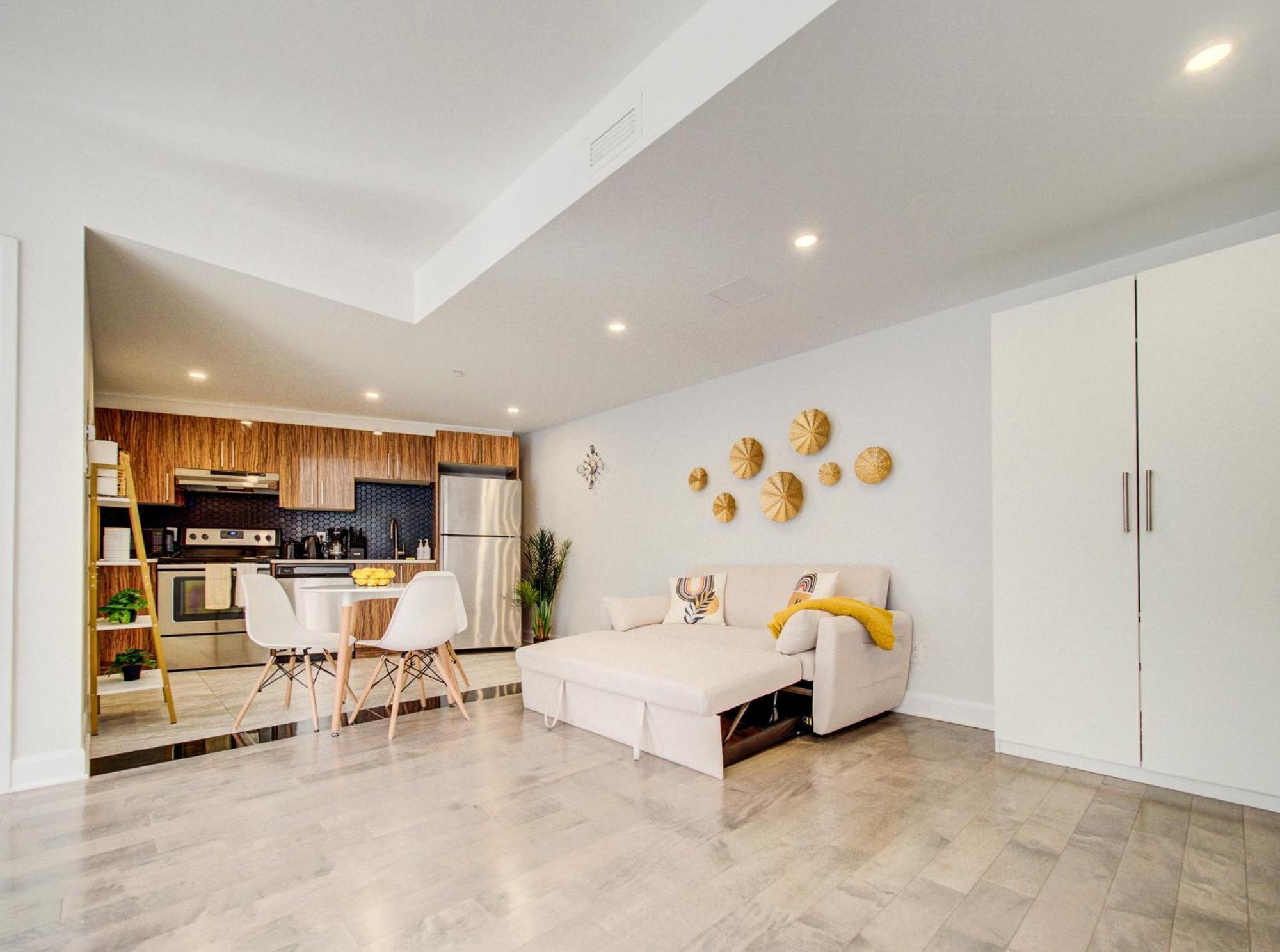 Glamorous 1br In Downtown Mtl 28 Apartment *