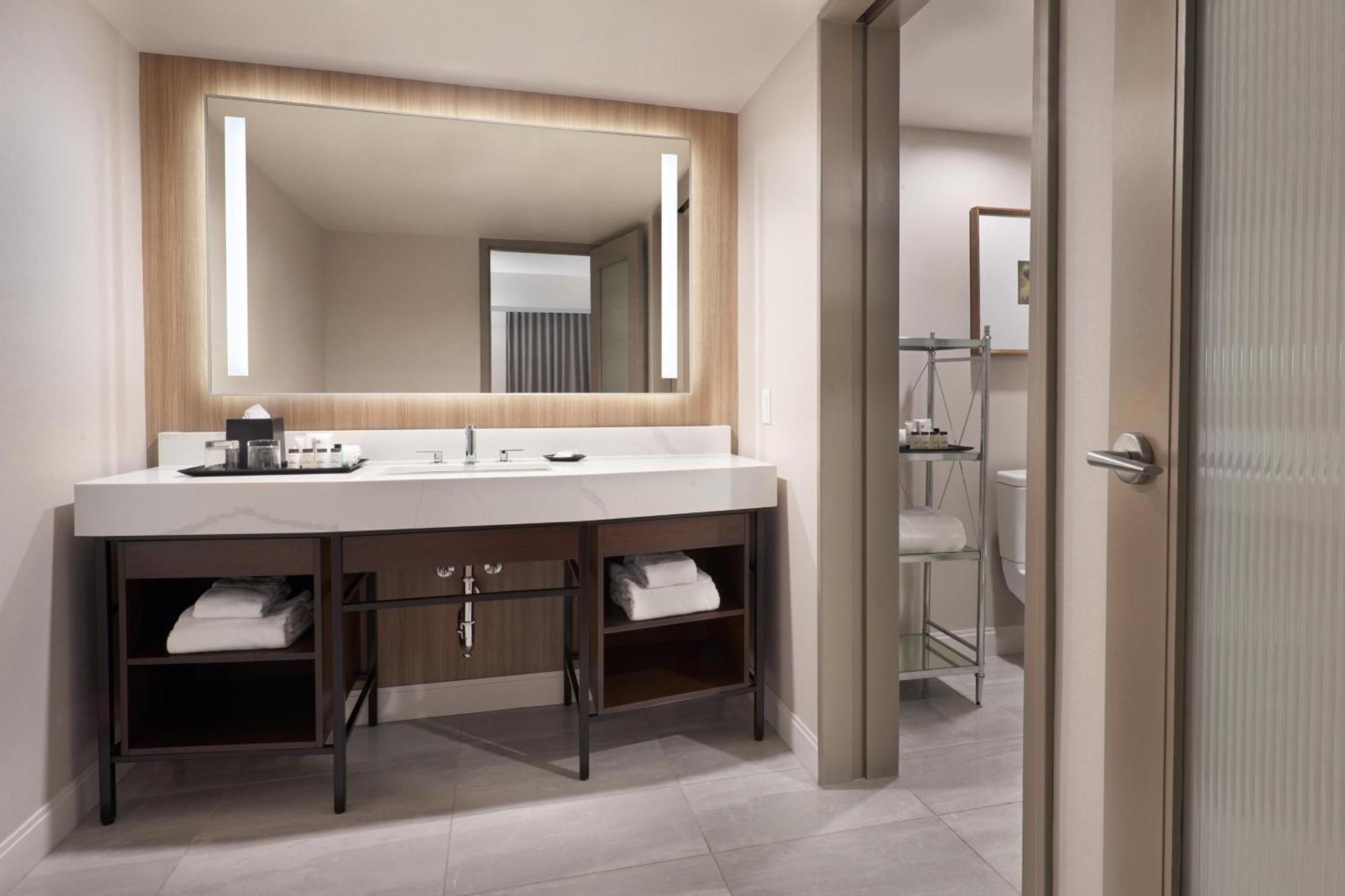 Le Centre Sheraton