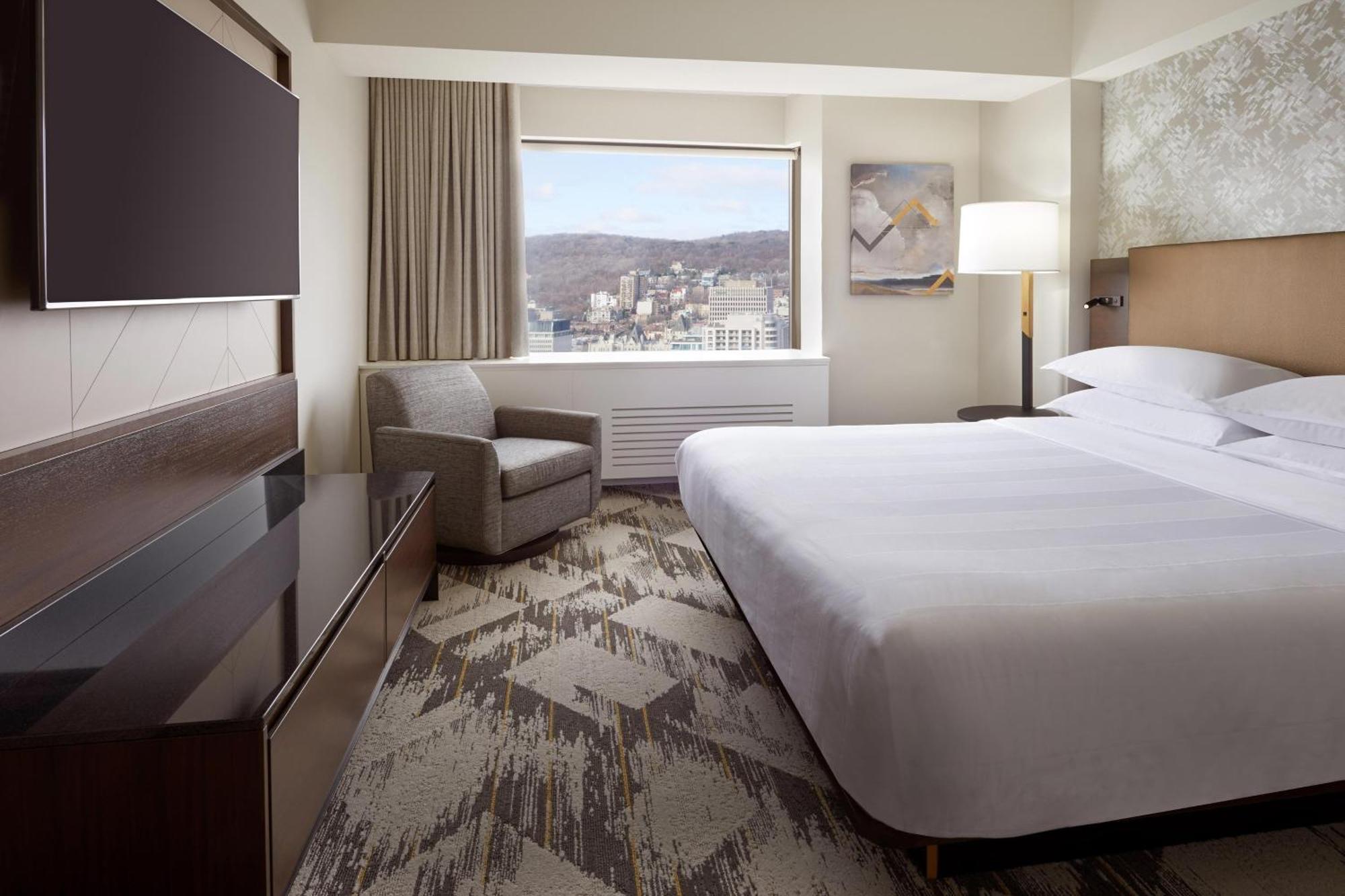 Hotel Le Centre Sheraton 4*
