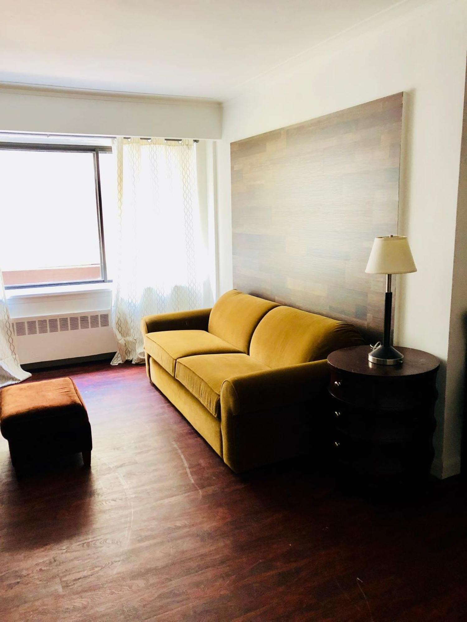 Stylish Comfortable In The Golden Square Mile