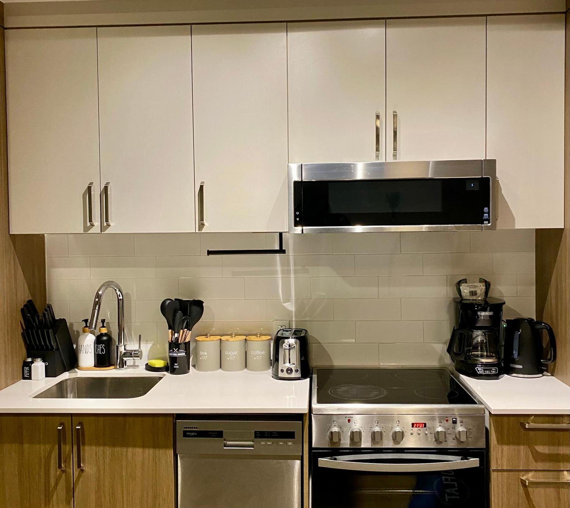 Apartment Olive 1 Bd In Downtown Mtl 11