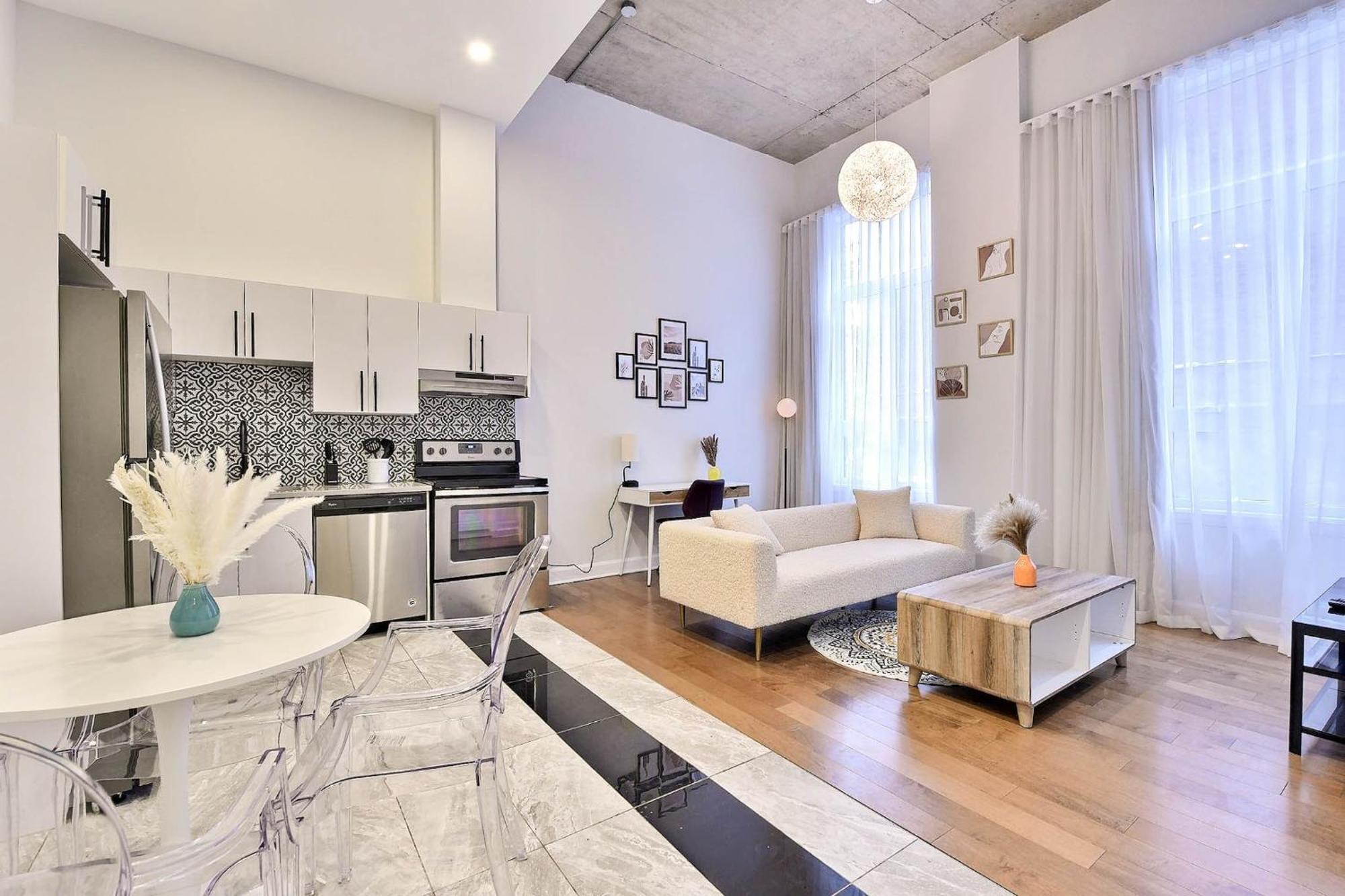 Glamorous 1br In Downtown 105 Apartment