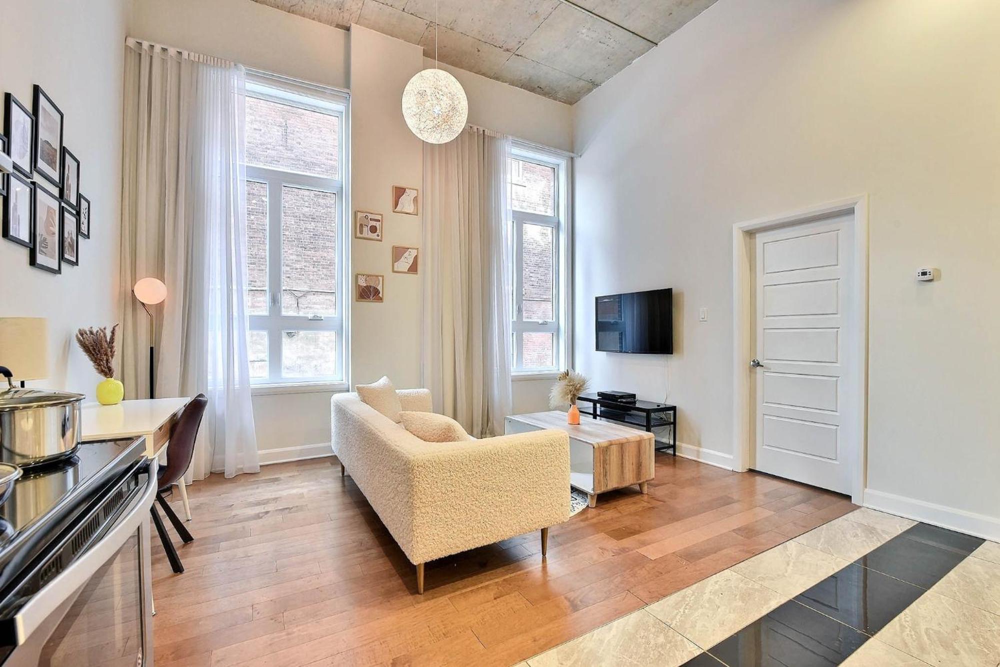 Apartment Glamorous 1br In Downtown 105