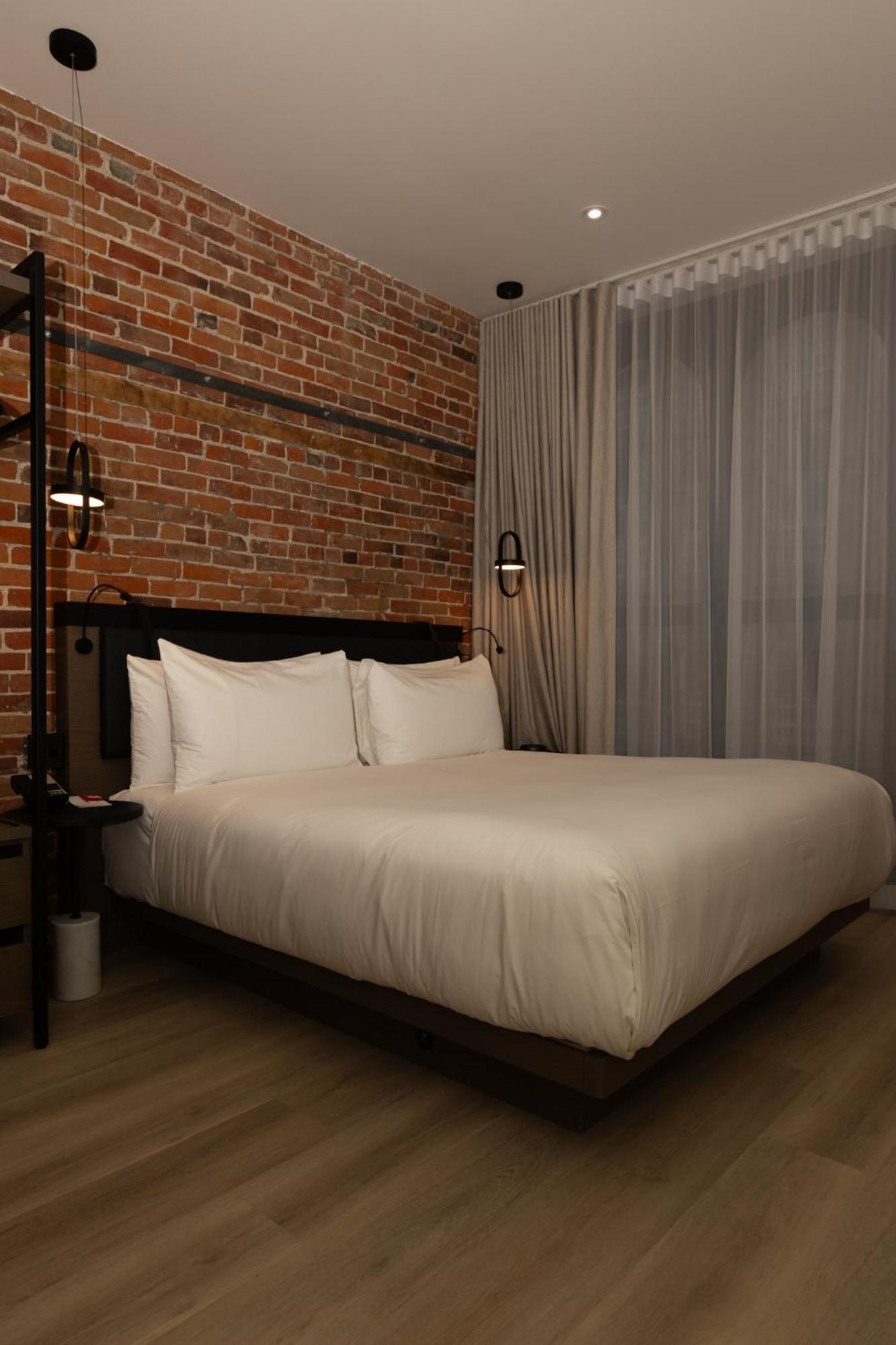Le Petit Notre Dame Hotel