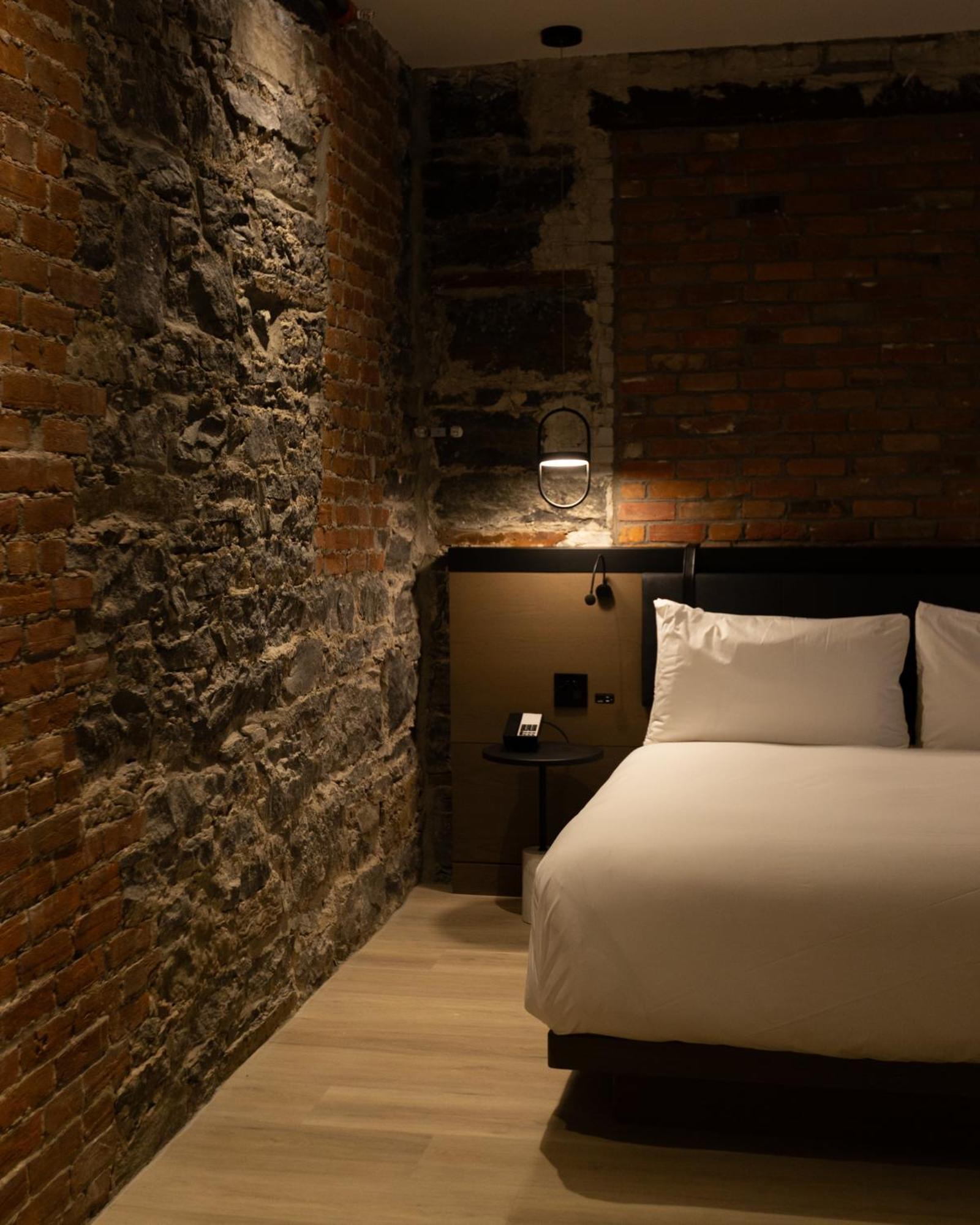 Le Petit Notre Dame Hotel