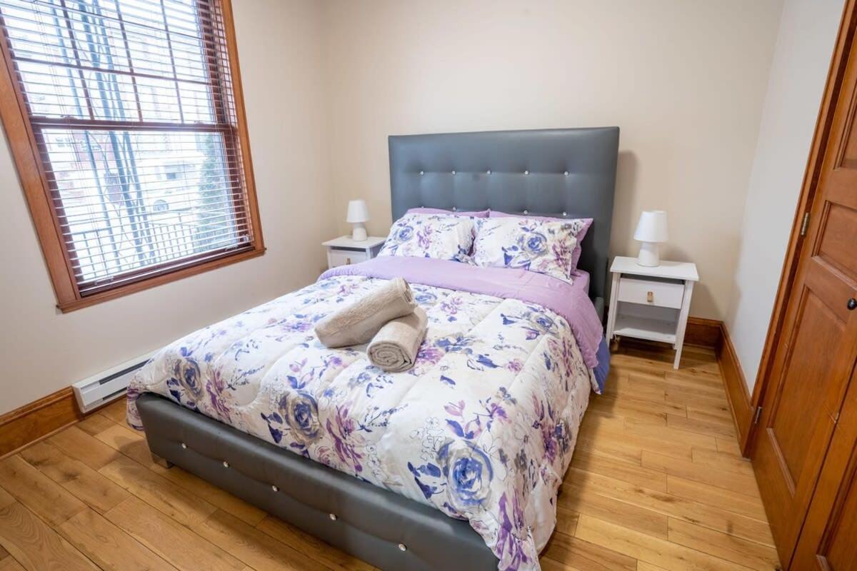Chic 2br Near Little Italy - 5mins To Metro Apartment