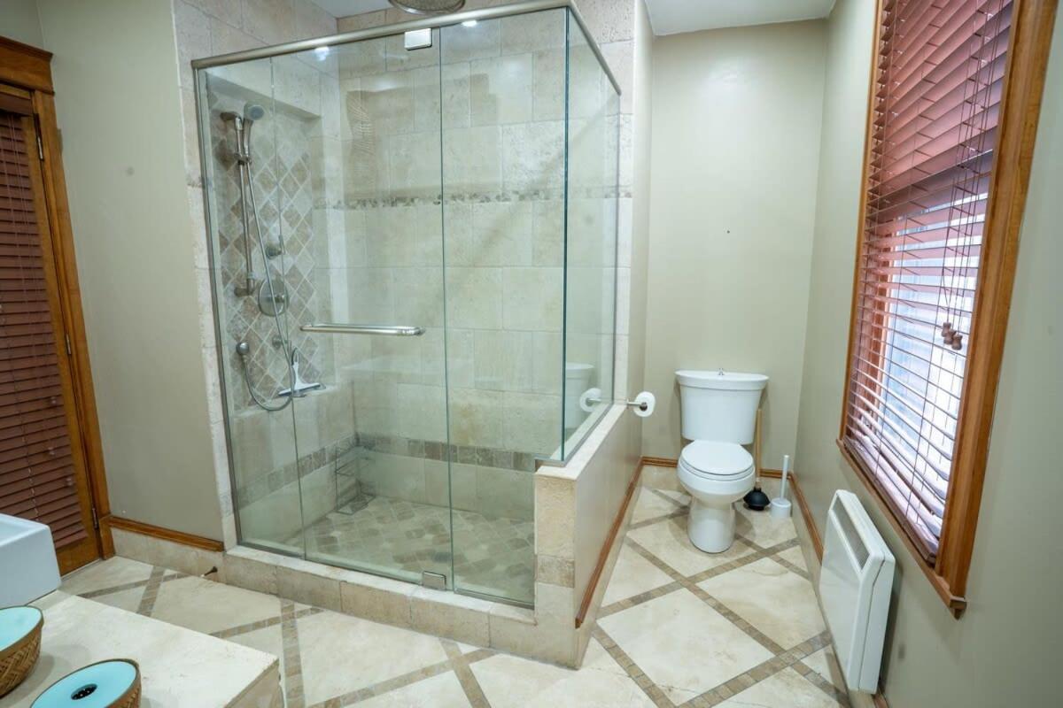 Apartment Chic 2br Near Little Italy - 5mins To Metro *