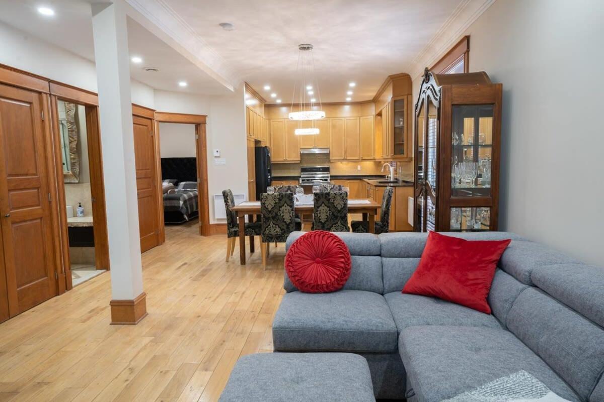 Chic 2br Near Little Italy - 5mins To Metro