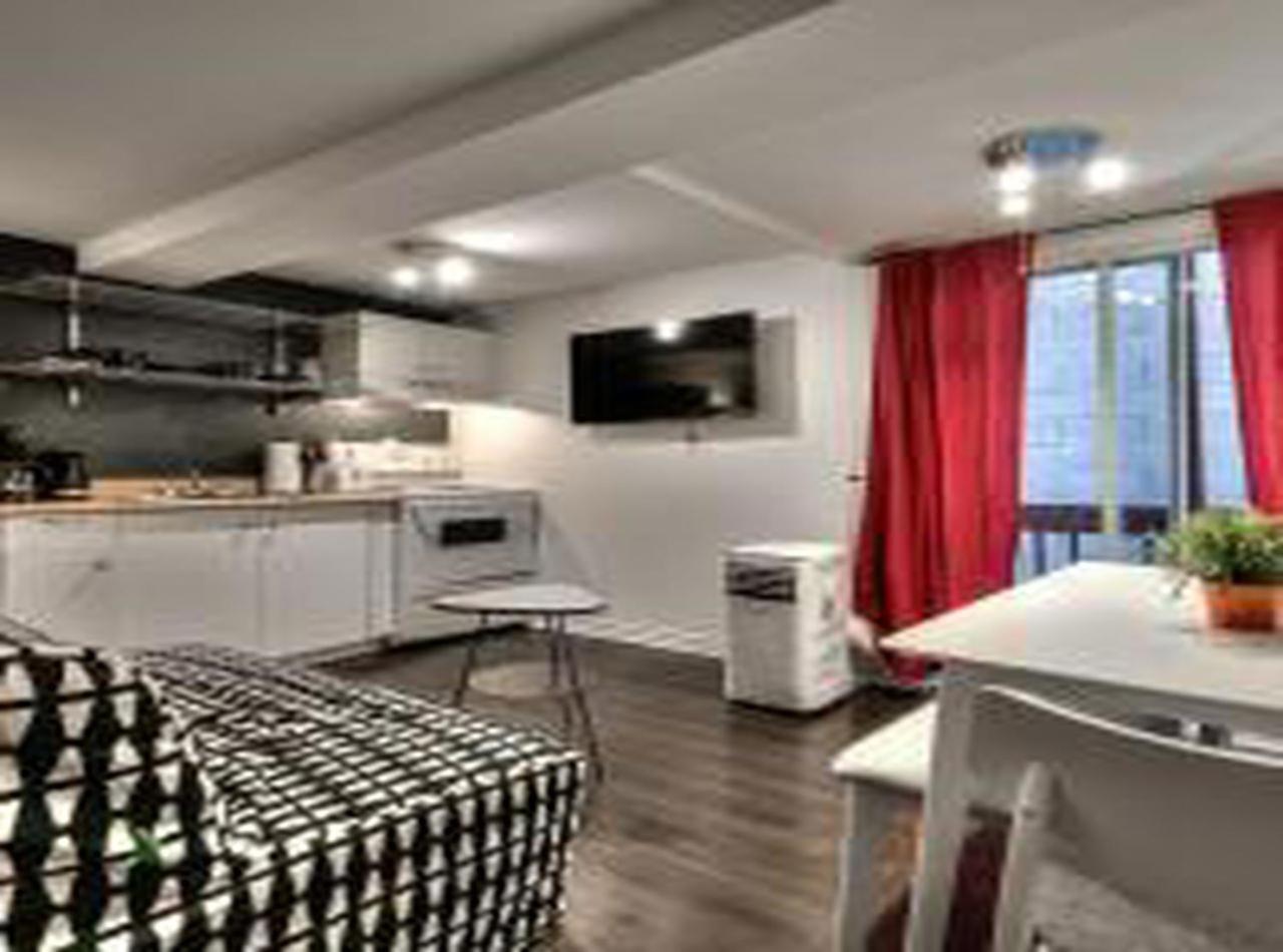 100 Meters To Subway - Montcalm * Montreal