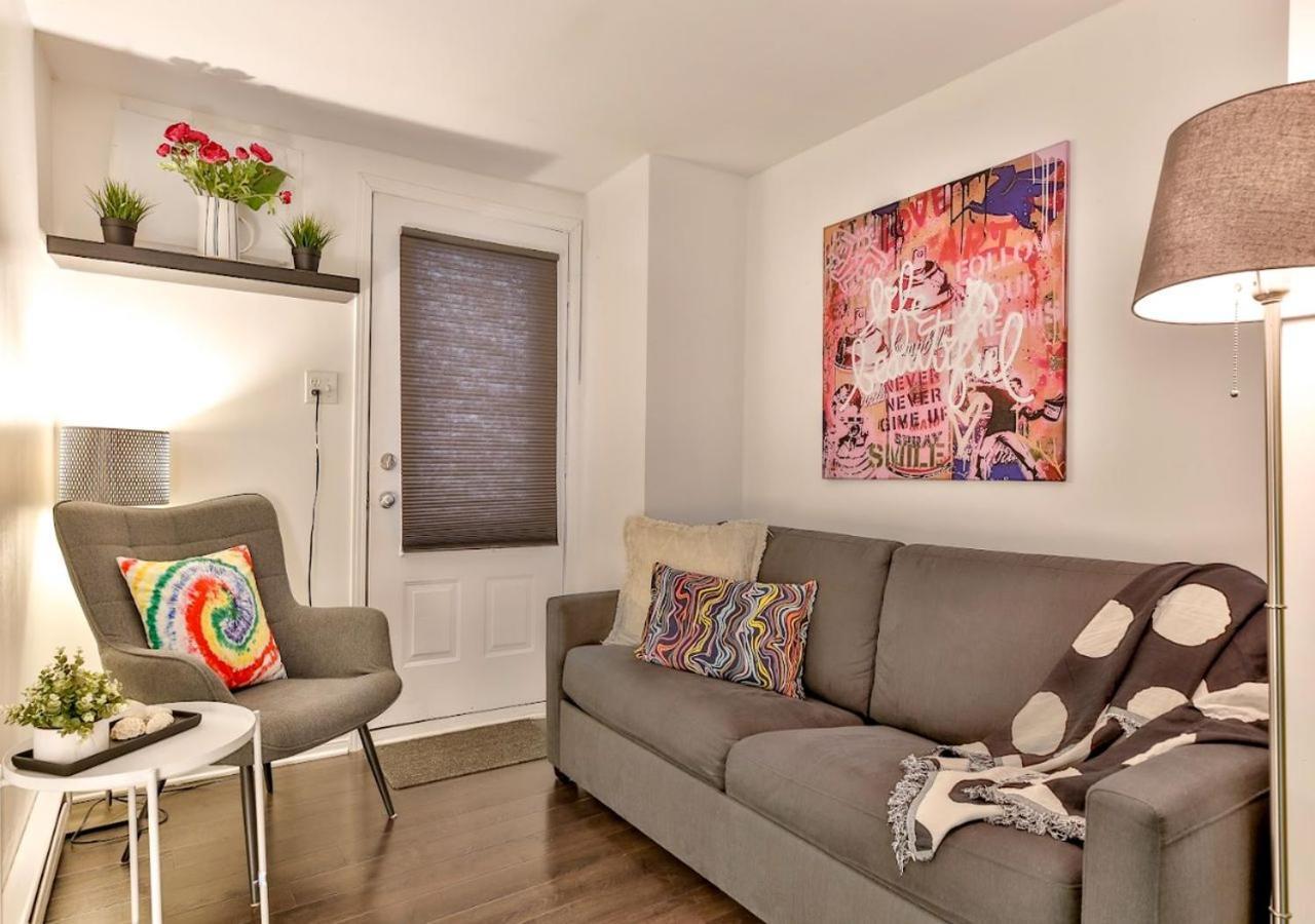 100 Meters To Subway - Montcalm Apartment