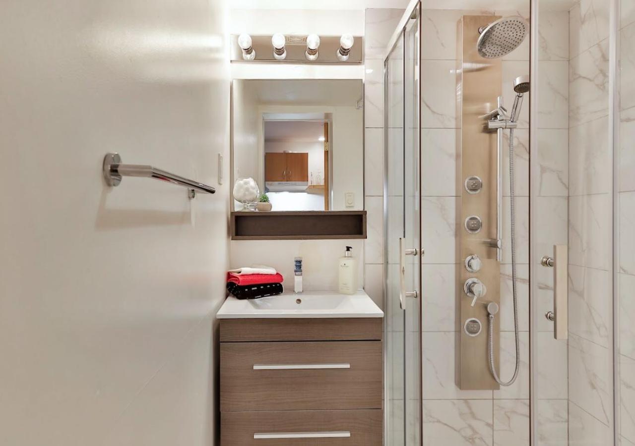 Apartment 100 Meters To Subway - Montcalm