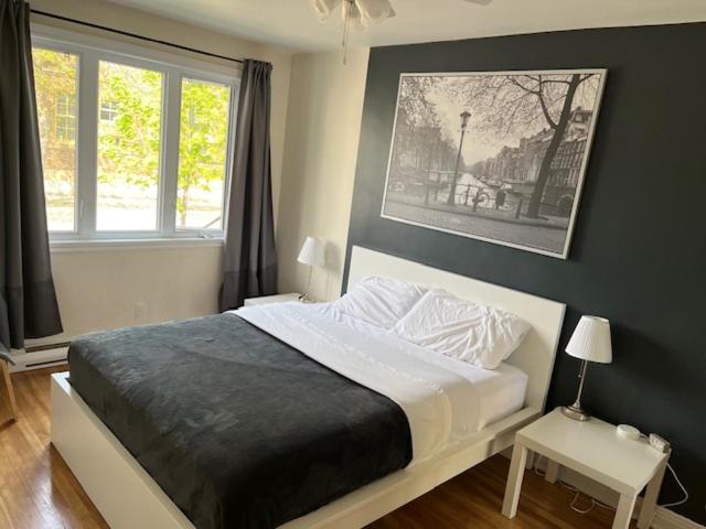 Cute & Spacious 2 Bdr Apartment *
