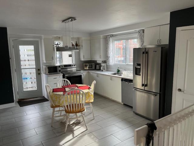 Cute & Spacious 2 Bdr *