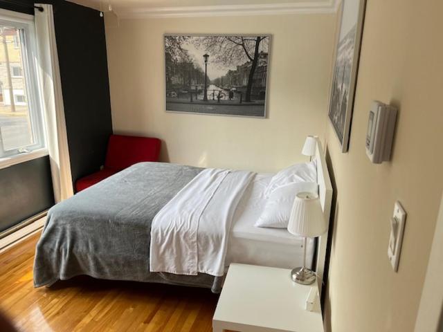 Cute & Spacious 2 Bdr *