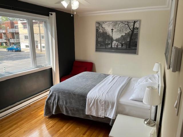 Cute & Spacious 2 Bdr Apartment
