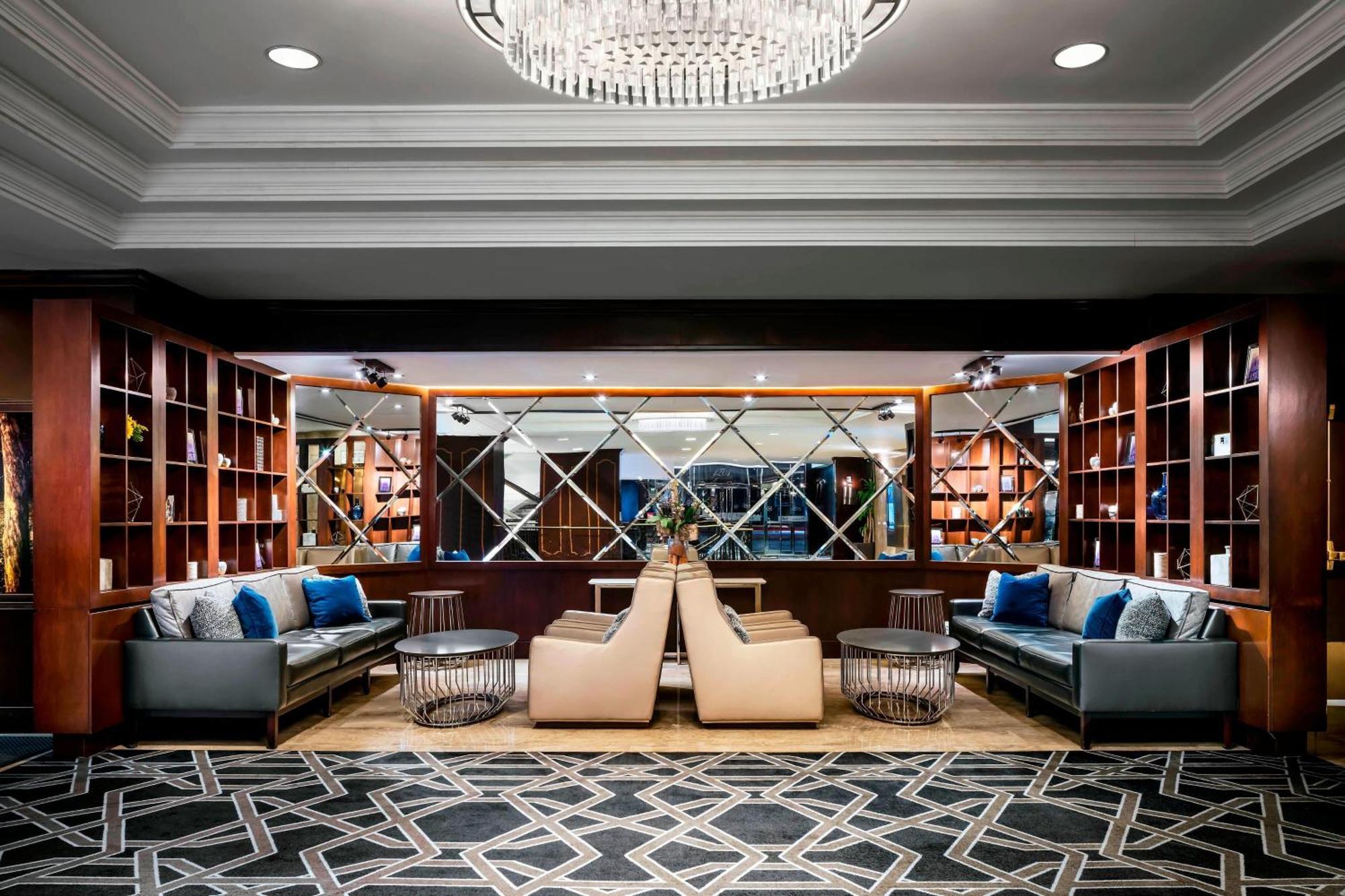 Le Centre Sheraton 4*