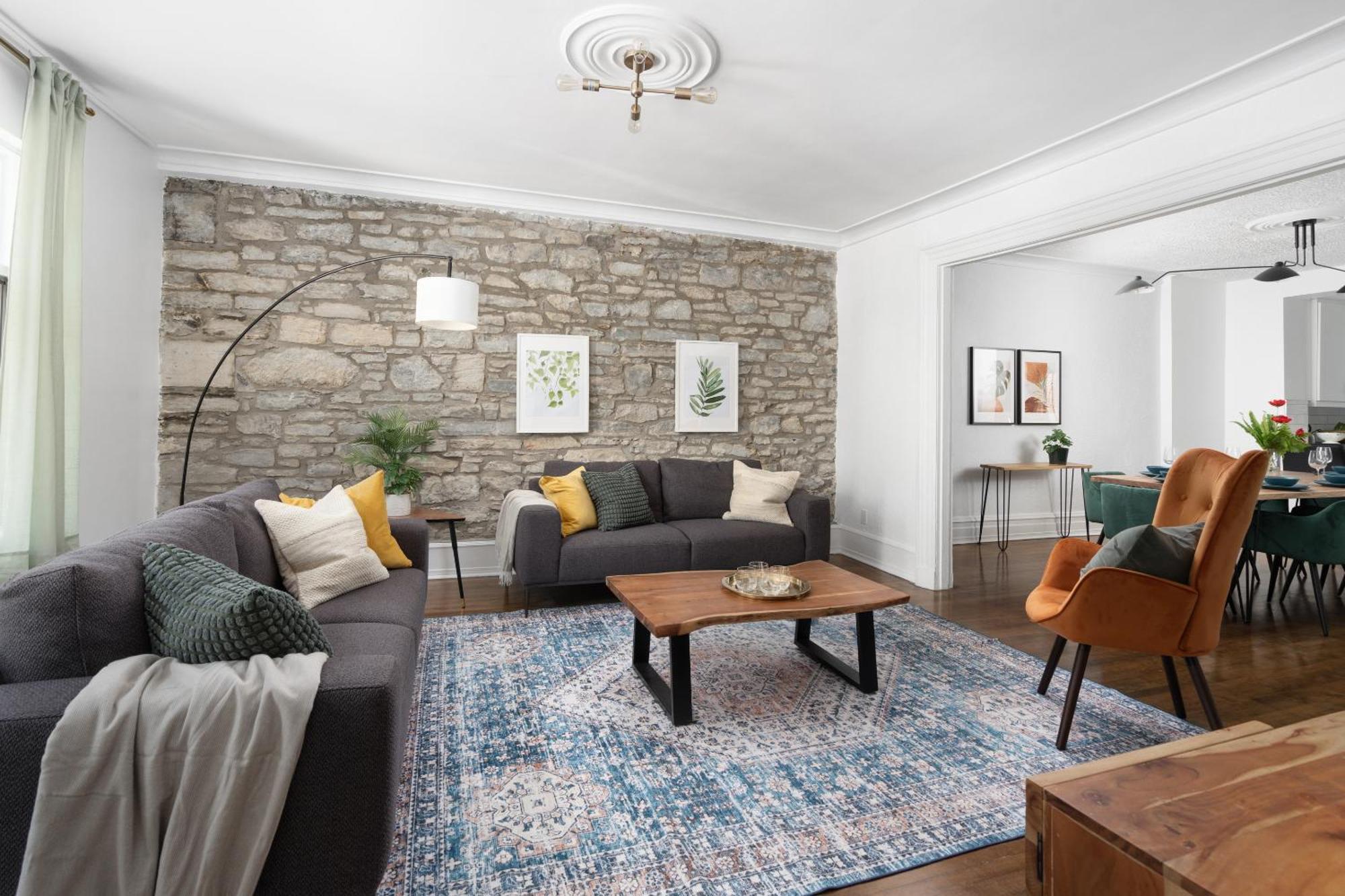 Apartment Luxurious Old Parking Patio 10 Guests Montreal