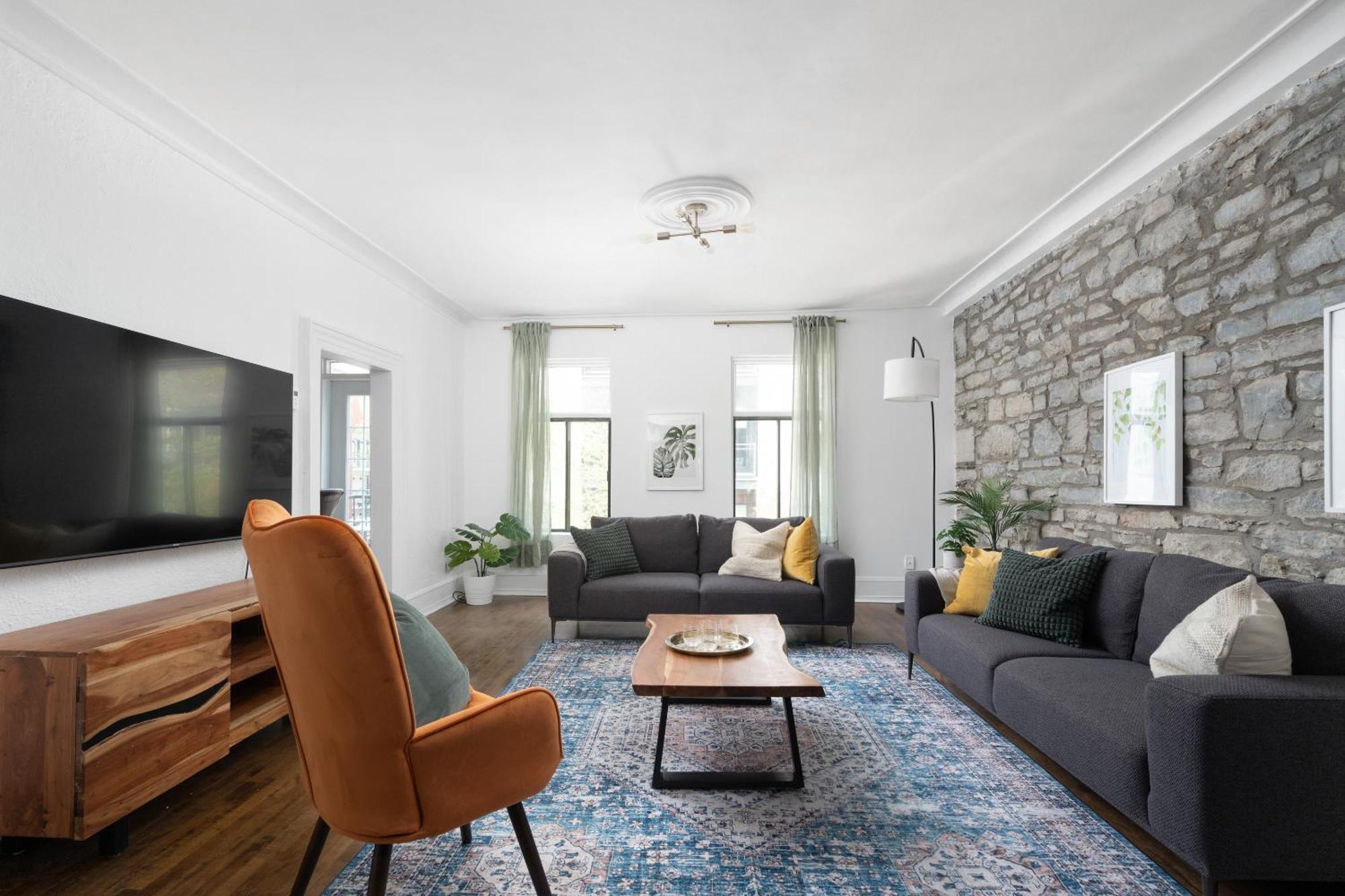 Apartment Luxurious Old Parking Patio 10 Guests Montreal