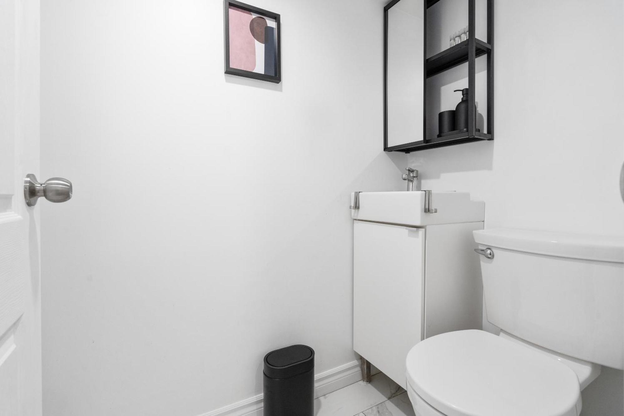 Luxury Old Parking With Yard Patio 10 Guests * Montreal