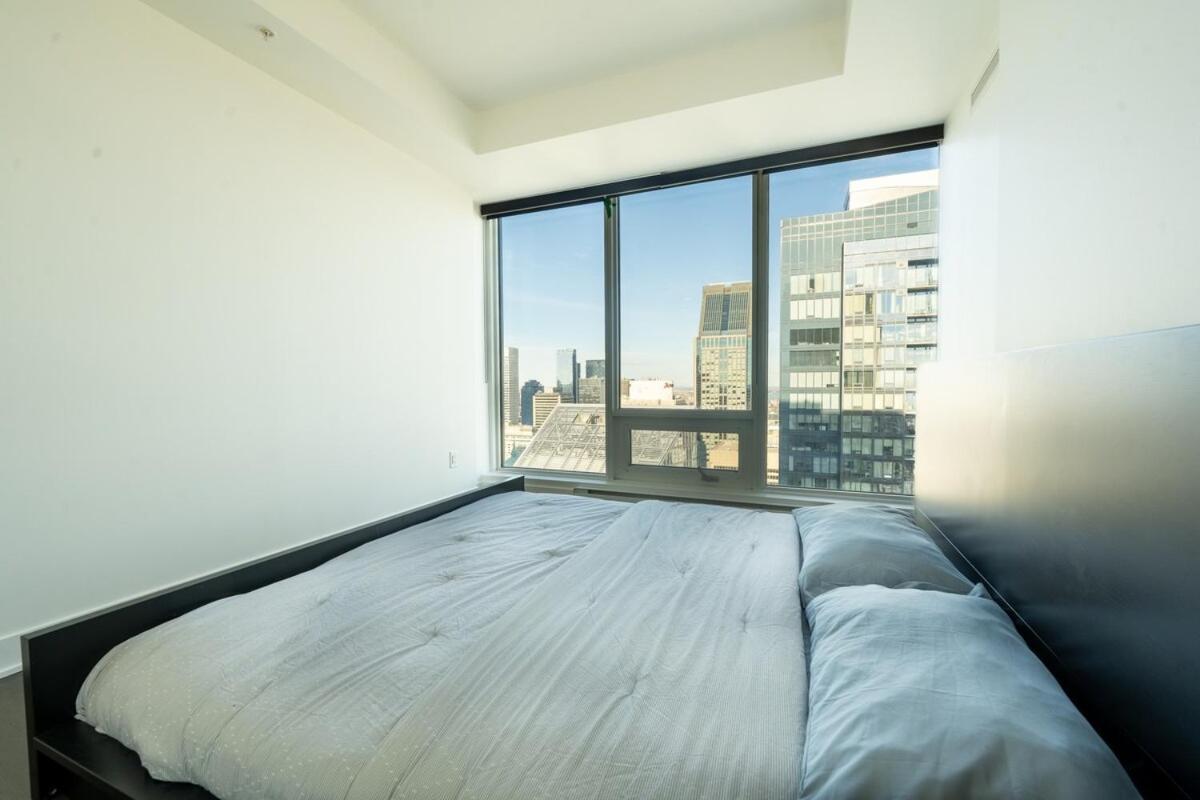 Apartment 3 Bd Penthouse With View