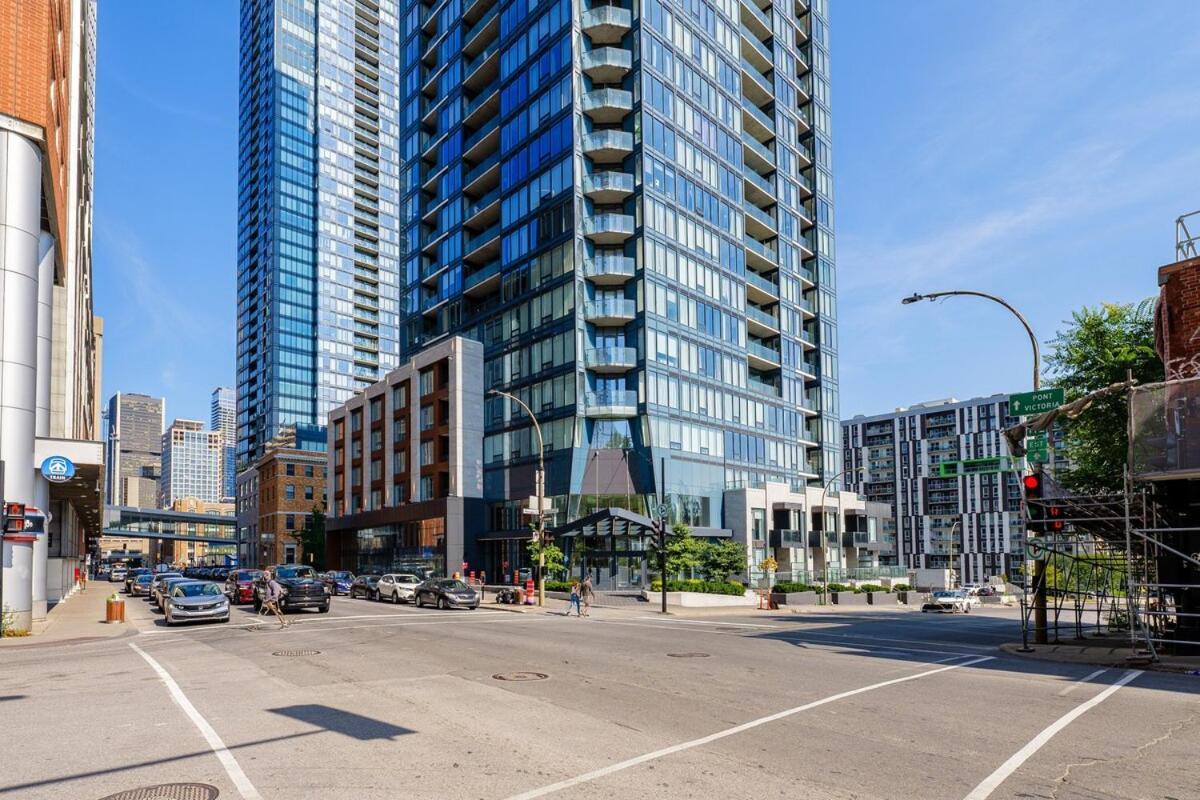 3 Bd Penthouse With View * Montreal