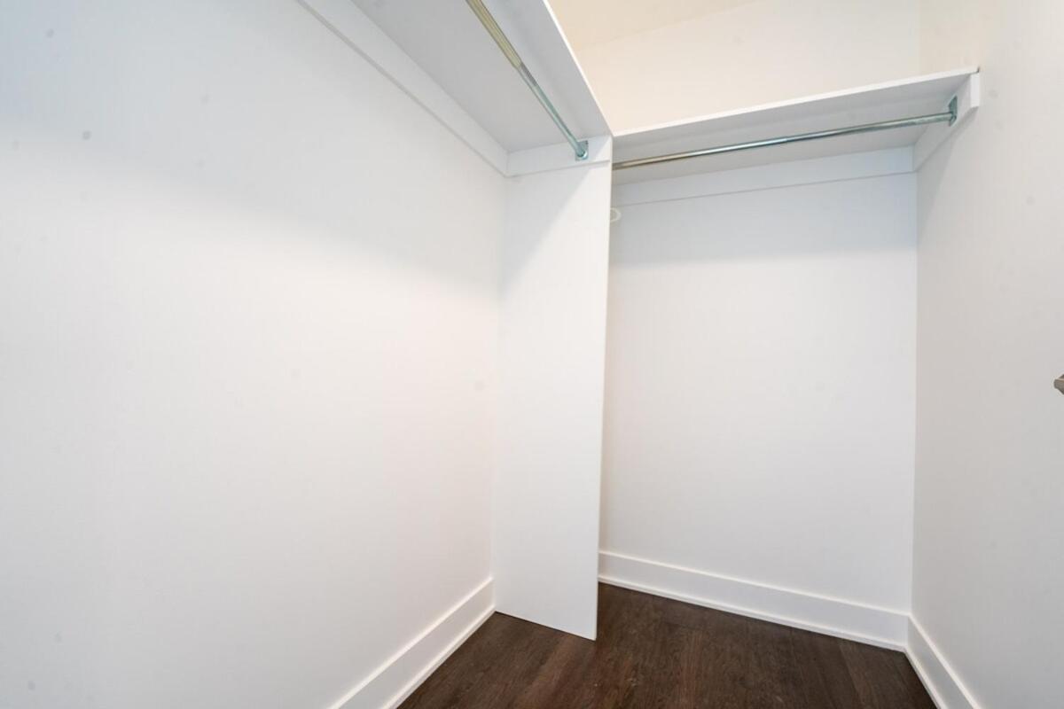 3 Bd Penthouse With View *